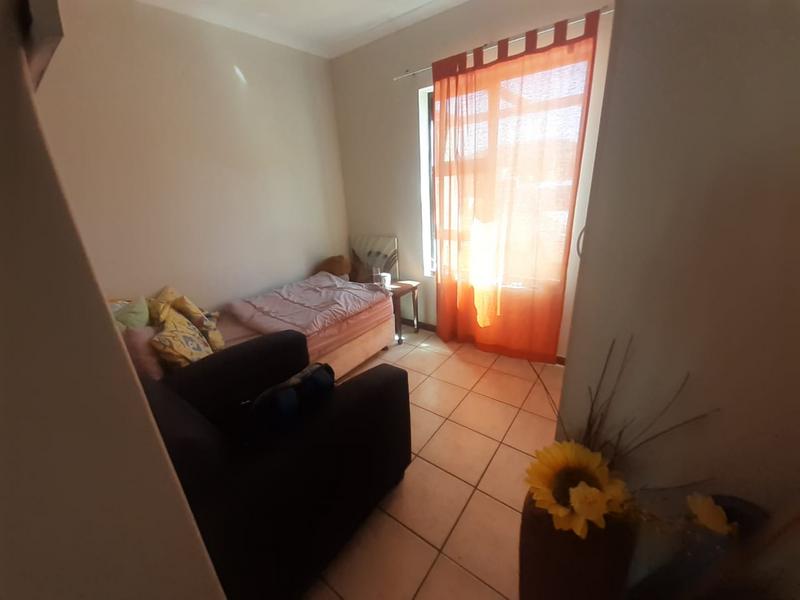 To Let 2 Bedroom Property for Rent in Highbury Western Cape